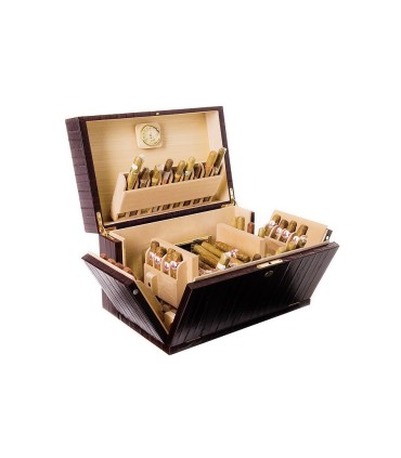 Cigar case star opening