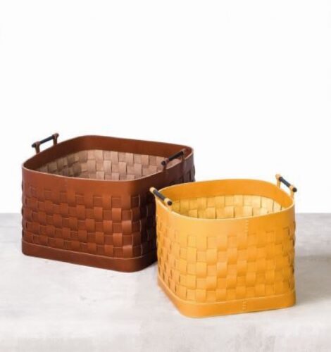 baskets_towel_racks_pots_ice_buckets_table_accessories