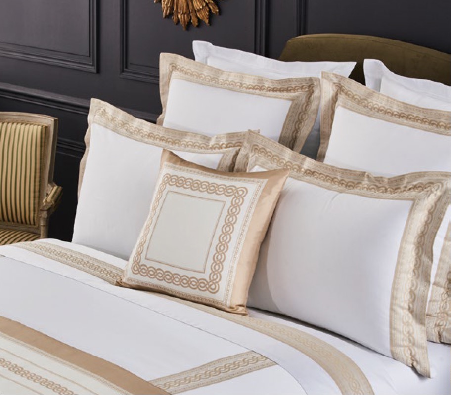 Custom bed linens for high-end resorts and boutique hotels
